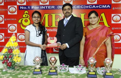 DIRECTOR WITH JR.INTER TOPPER (1)
